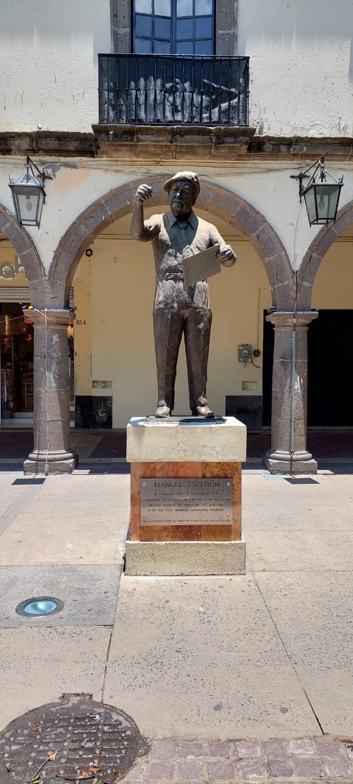 ESCULTURA DE DON MANUEL ESPERÓN